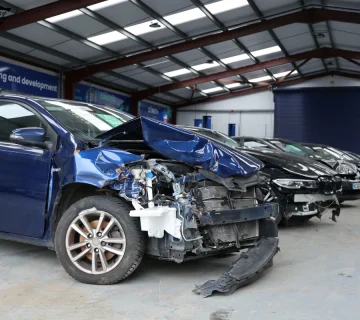 مرکز تخصصی صافکاری خودرو های چینی - صافکاری PDR (پی دی آر) خودرو های چینی