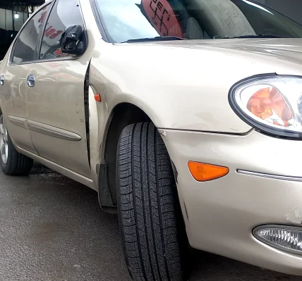 صافکاری خودرو ماکسیما - قبل از صافکاری