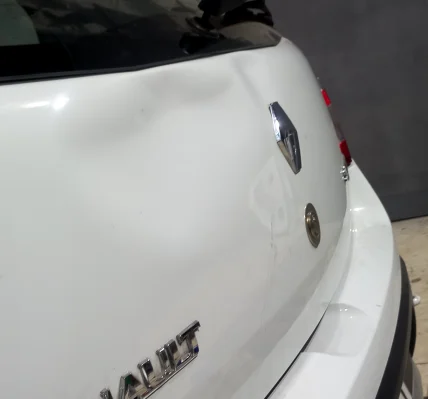 صافکاری خودرو renault - قبل از صافکاری